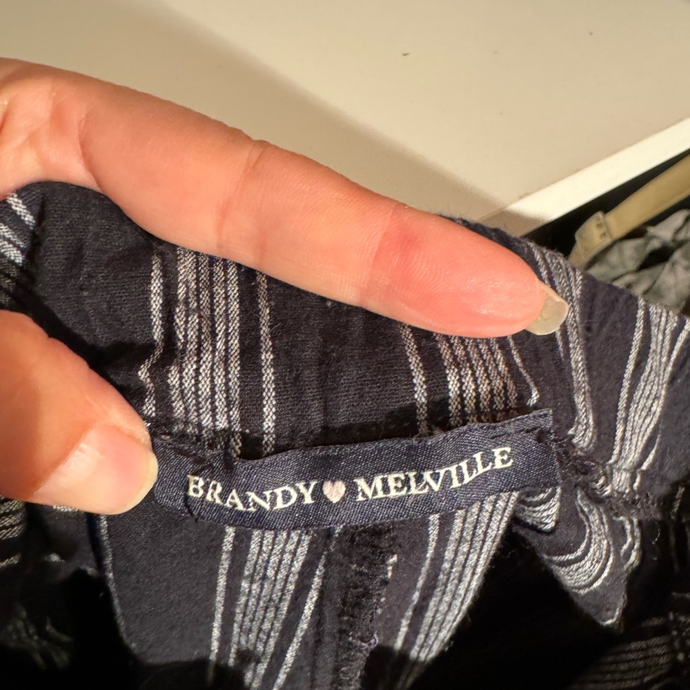 Express Pants - Picture 3 of 3
